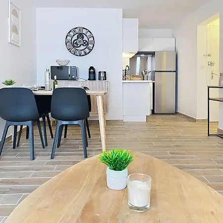 Apartment Le Cocon Des Falaises 1ch, Clim, Wifi, Terrasse *